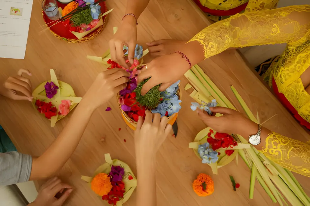 CANANG SARI CRAFTING